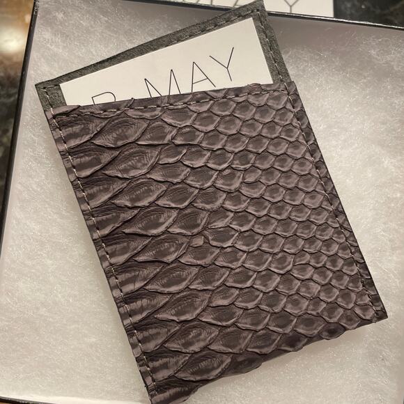 B. May Genuine python card case new in box - Picture 4 of 6